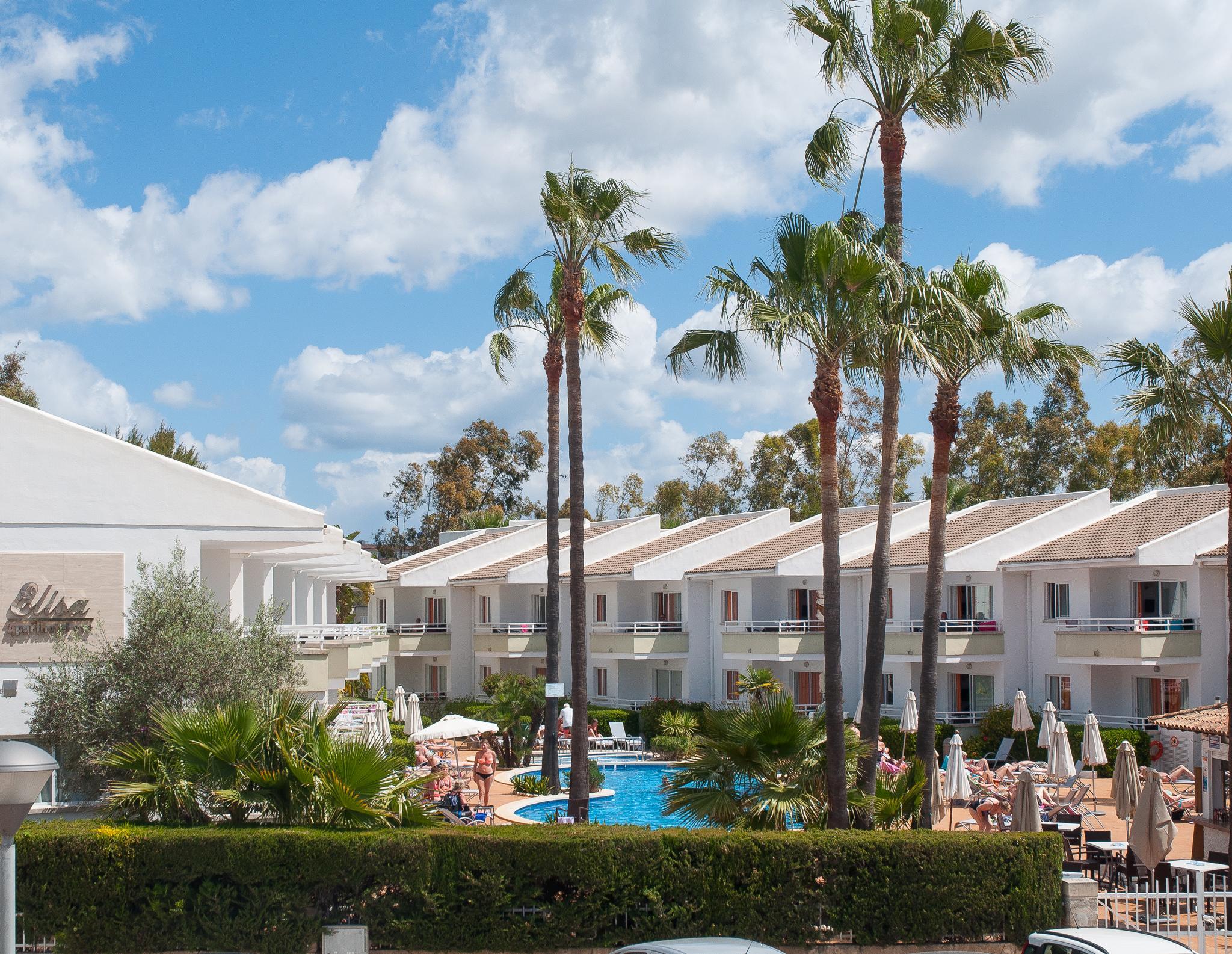 Universal Elisa Lejlighedshotel 4*